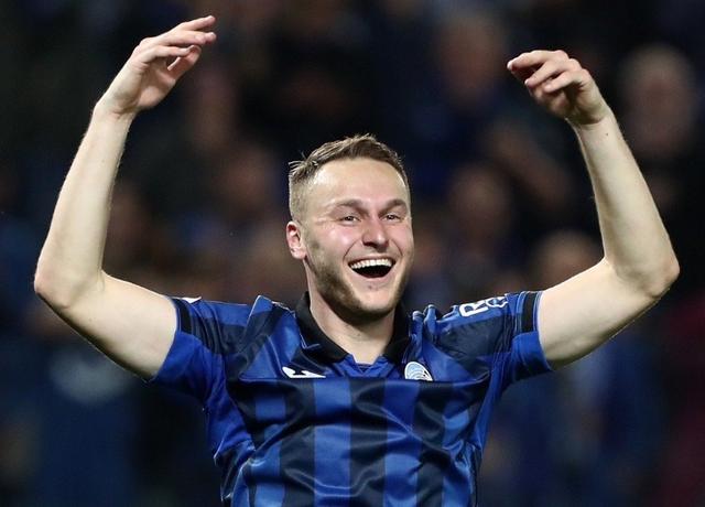 开云中国官网登录入口-关键时刻勒沃库森备战欧超杯，主帅复盘细节曝光，态度坚定，更衣室氛围转暖的简单介绍